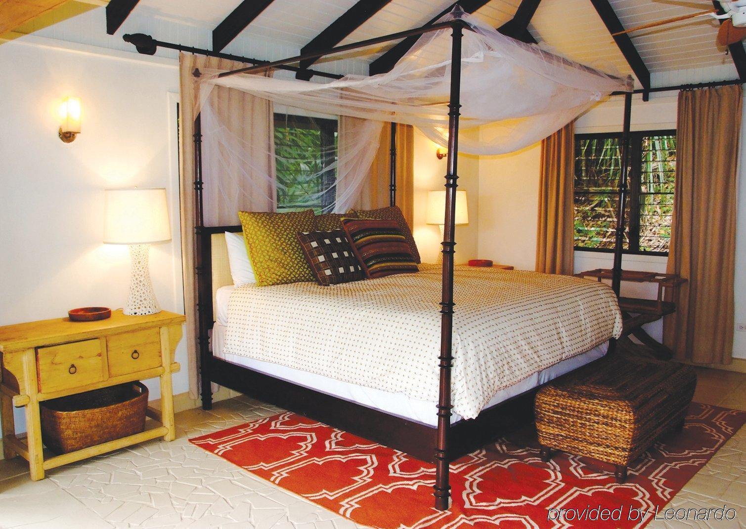 Machaca Hill Rainforest Canopy Lodge Пунта-Горда Экстерьер фото